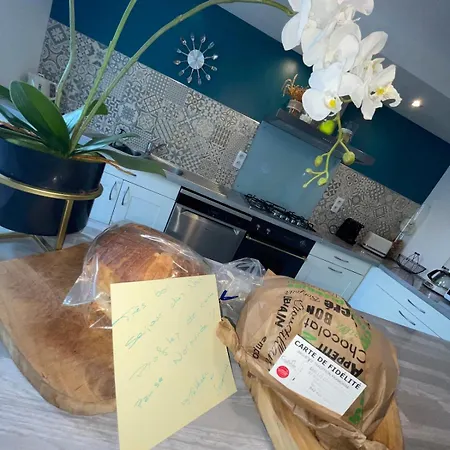 Feriehus Entre La Et Le Avec Piscine Et Jacuzzi