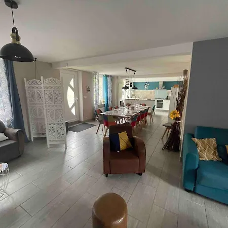 Entre La Et Le Avec Piscine Et Jacuzzi Feriehus