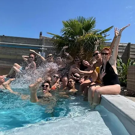 Entre La Et Le Avec Piscine Et Jacuzzi Feriehus Vittefleur