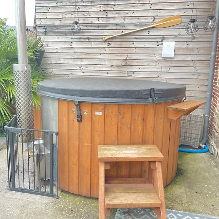 Feriehus Entre La Et Le Avec Piscine Et Jacuzzi